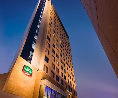 Courtyard By Marriott Gurugram Downtown